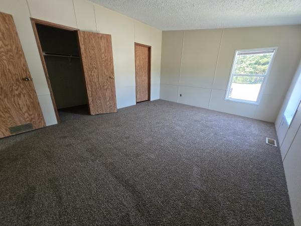 1998 Fairmont  Home