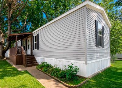 Mobile Home at 181 Pinewood Chillicothe, Il 61523 Lot 181 Chillicothe, IL 61523