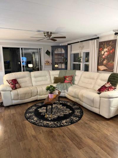 Photo 5 of 23 of home located at 9925 Ulmerton Road, #183 Largo, FL 33771