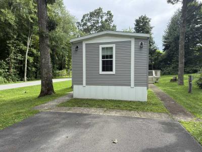 Mobile Home at 127 Woodcrest Dr Modena, NY 12548