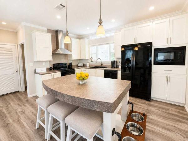 2019  Mobile Home For Sale