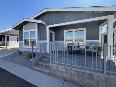 Mobile Home at 8700 E University Dr Lot 2810 Mesa, AZ 85207