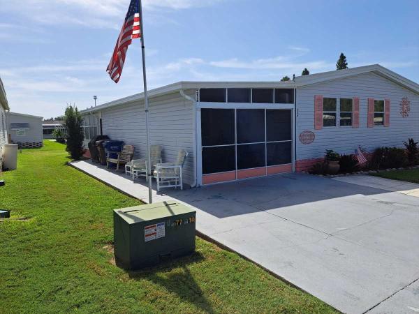 Photo 1 of 1 of home located at 236 Lake Huron Mulberry, FL 33860