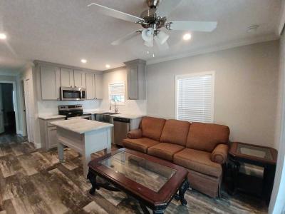 Photo 4 of 8 of home located at 516 SE 4th St, Lot 14 Okeechobee, FL 34974