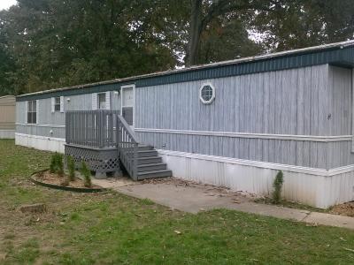 Mobile Home at 1246 S Jackson St Lot #69 Tullahoma, TN 37388
