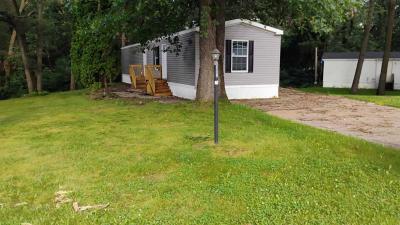 Mobile Home at 12515 Bonnie Lane Lot 112 Middlebury, IN 46540