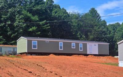 Photo 2 of 3 of home located at 5125 Crawley Dale Street, Lot 110 Morganton, NC 28655