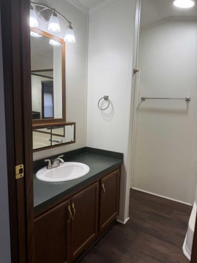 Photo 4 of 14 of home located at 215 Country Ridge Dr York, PA 17383