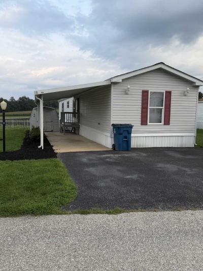 Photo 1 of 14 of home located at 215 Country Ridge Dr York, PA 17383