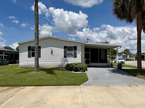 Photo 1 of 2 of home located at 1612 Poppy Cir. Lakeland, FL 33803