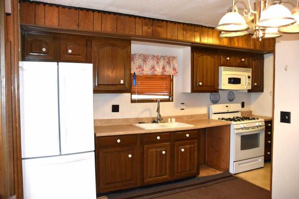 1975 LANC 2FL Mobile Home