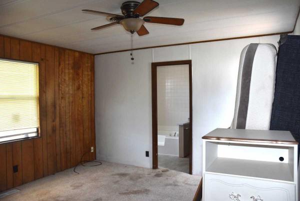 1975 LANC 2FL Mobile Home