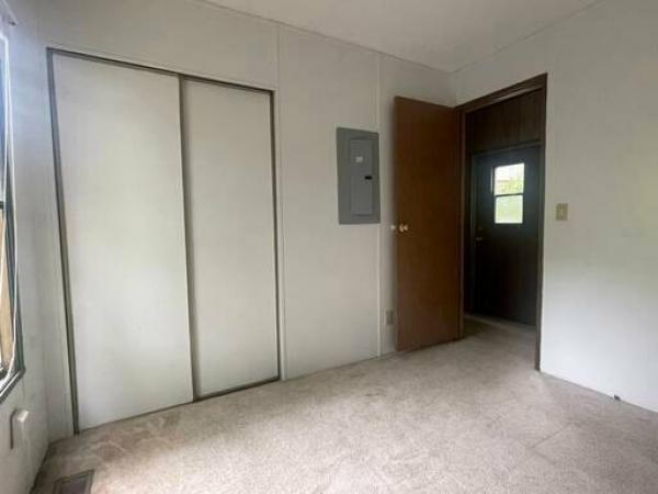1986  Mobile Home For Sale