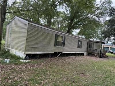 Mobile Home at 23180 Walker South Rd Denham Springs, LA 70726