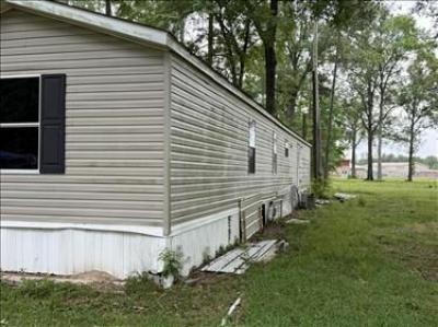 Photo 3 of 4 of home located at 23180 Walker South Rd Denham Springs, LA 70726