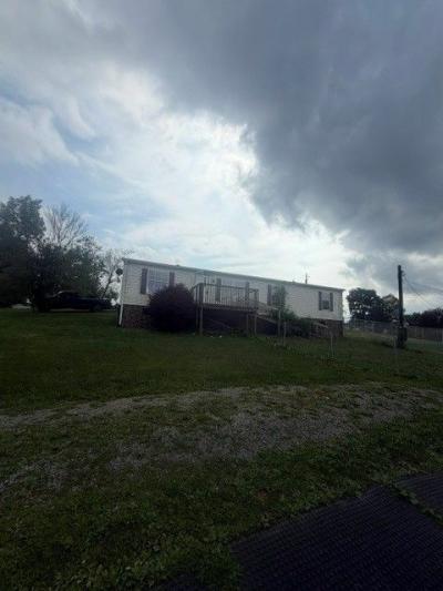 Mobile Home at 112 East View Ally Mount Morris, PA 15349