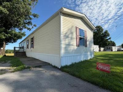 Mobile Home at 475 Landis Ln Lot 87 Mount Washington, KY 40047