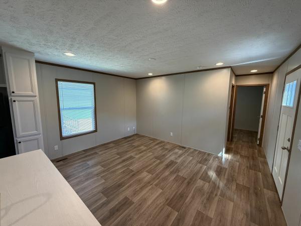 2023 MIYO 35MYO16562AH23 Manufactured Home