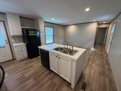 Photo 5 of 24 of home located at 230 Grove Ln New Braunfels, TX 78130