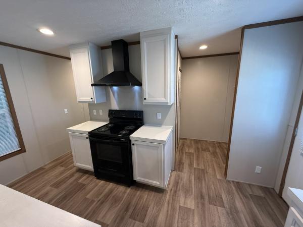 2023 MIYO 35MYO16562AH23 Manufactured Home