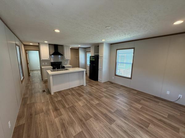 2023 MIYO 35MYO16562AH23 Manufactured Home