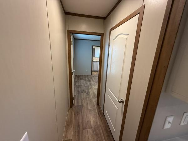 2023 MIYO 35MYO16562AH23 Manufactured Home