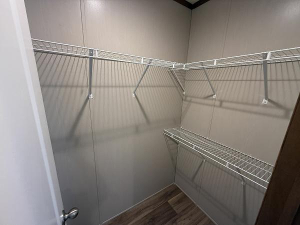 2023 MIYO 35MYO16562AH23 Manufactured Home