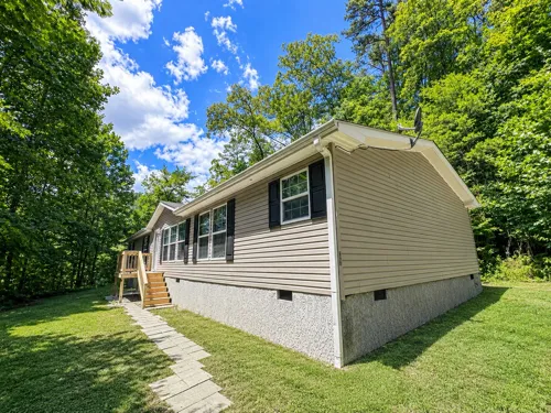 Mobile Home at 1985 Andrews Rd Murphy, NC 28906