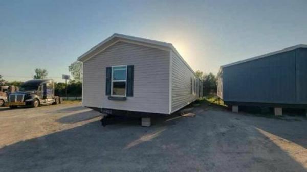 2021 ANNIVERSARY 18 FARM HOUSE Mobile Home For Sale