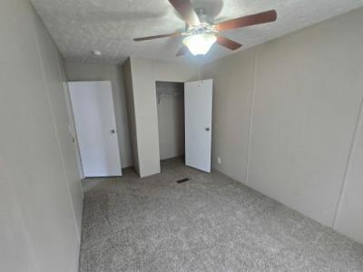 Photo 5 of 10 of home located at 233 Sunnyfield Ln Camden, TN 38320