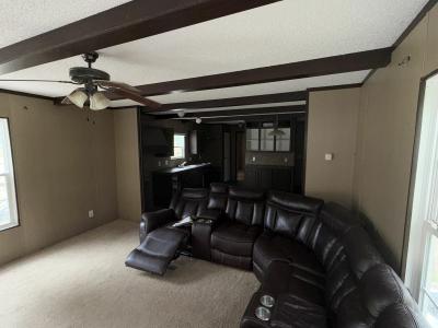 Photo 2 of 9 of home located at 1221 4th Avenue Northeast Carbon Hill, AL 35549