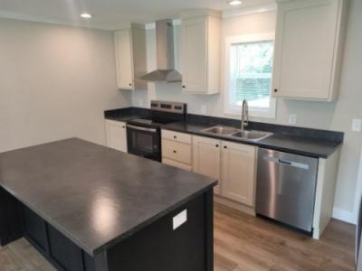 Photo 3 of 12 of home located at 1884 Rolling Green Dr SW Supply, NC 28462