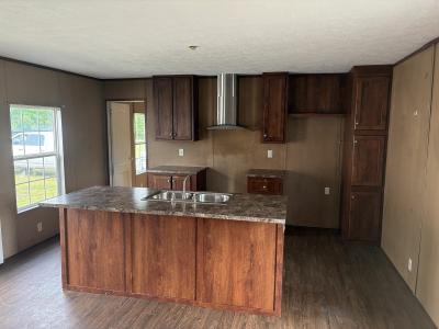 Photo 2 of 6 of home located at 15405 Lee Hwy Bristol, VA 24202