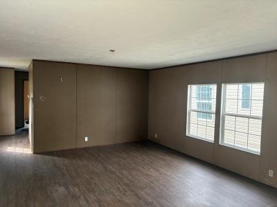 Photo 3 of 6 of home located at 15405 Lee Hwy Bristol, VA 24202