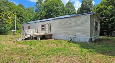Mobile Home at 263 Owen Rd Lily, KY 40740