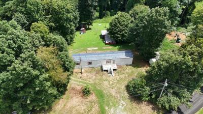 Photo 2 of 7 of home located at 263 Owen Rd Lily, KY 40740