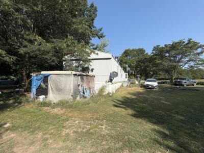 Mobile Home at 654 N Dade 181 Greenfield, MO 65661