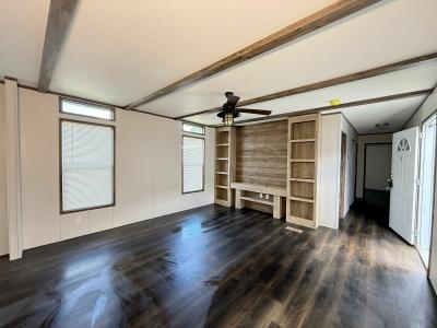 Photo 2 of 13 of home located at 21338 Interstate 10 Vidor, TX 77662