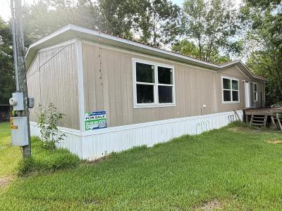 Mobile Home at 27 County Rd 48730 Dayton, TX 77535