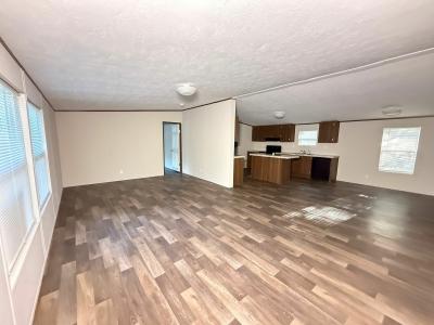 Photo 2 of 10 of home located at 27 County Rd 48730 Dayton, TX 77535