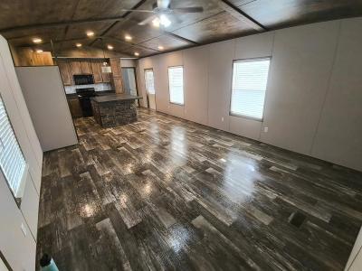 Photo 5 of 11 of home located at 533 Aspen Dr Old Monroe, MO 63369