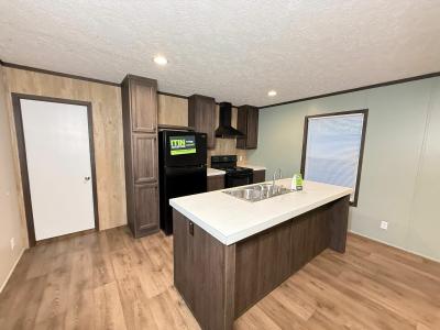 Photo 4 of 12 of home located at 8903 C E King Pkwy Trlr 185 Houston, TX 77044