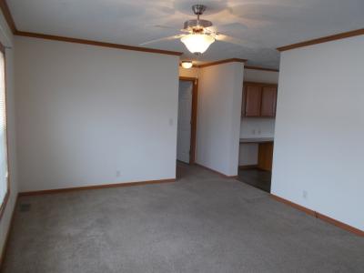Photo 3 of 13 of home located at 331 Sunset Court Batavia, OH 45103