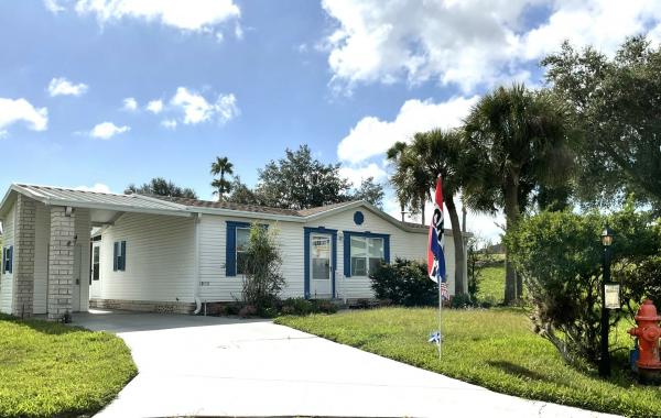 2003 Homes of Merit Mobile Home For Sale