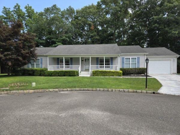 Photo 1 of 2 of home located at 1407-205 Middle Rd Unit #205 Calverton, NY 11933