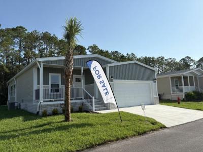 Photo 2 of 5 of home located at 34633 Robins Song Road Zephyrhills, FL 33541