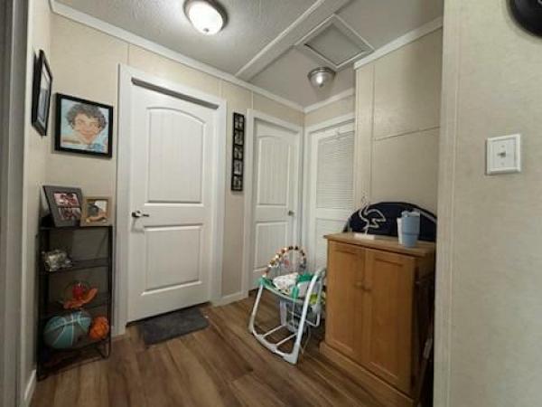 2020 Clayton 30COM28403AH20 Manufactured Home