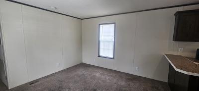 Photo 4 of 8 of home located at 818 Cour Marie Warren, MI 48091