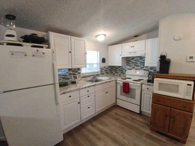 Photo 3 of 8 of home located at 9810 SW 35th Ct., Lot 50 Okeechobee, FL 34974