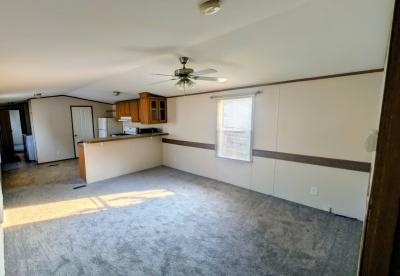 Photo 3 of 9 of home located at 2704 Cour Regis Saint Clair, MI 48079